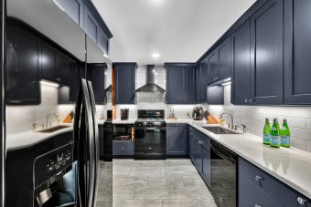 789290582-01-by_00565