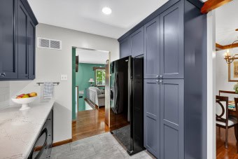 789290634-04-by_00573