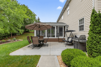 789302998-01-pana0616-edited