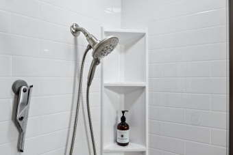webhallbath9