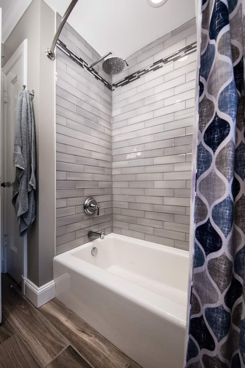 Hall Bathroom Remodeling | Small Bathroom Remodeling Company
