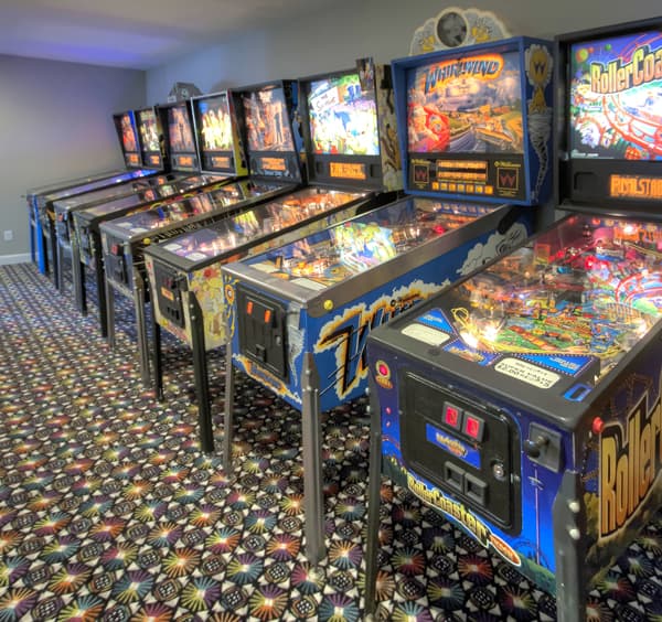 mosby pinball arcade