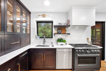 How to Breathe New Life Into An Outdated Kitchen